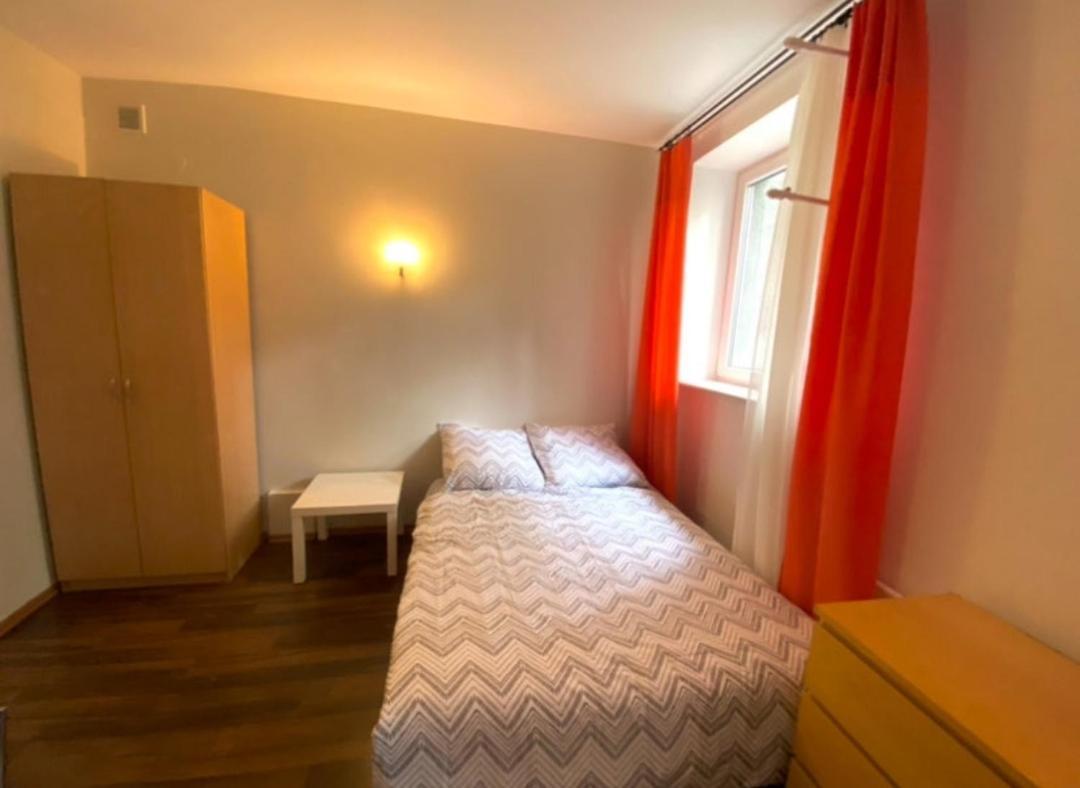 Apartment With Garden In Old Town Krasków Eksteriør bilde